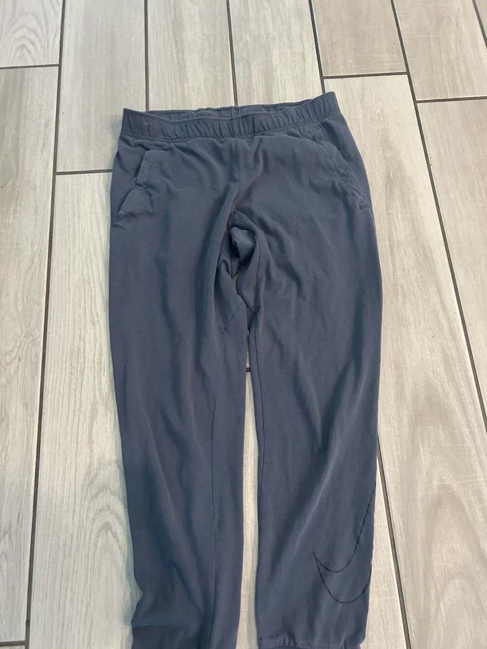 Wmns Nike Dri-Fit size small Gray Gym Jogger